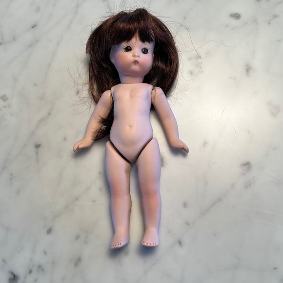 Porcelain doll in Easter bunny outfit - Picture 2 of 9